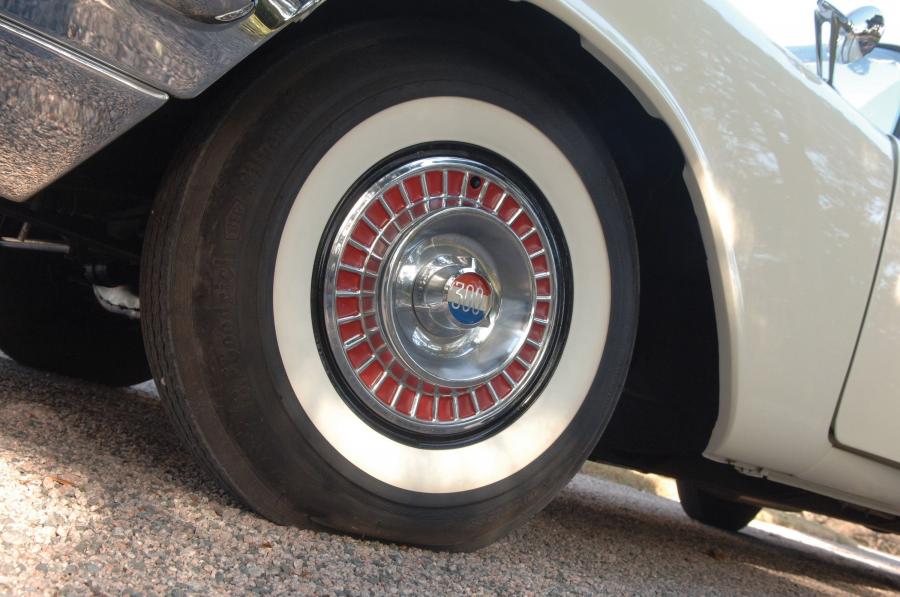  Chrysler 300C Convertible 1957 года  (фото 28 из 39)